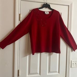 N Touch Christmas Red sweater  XL 70% rayon 30% Nylon So soft red beads